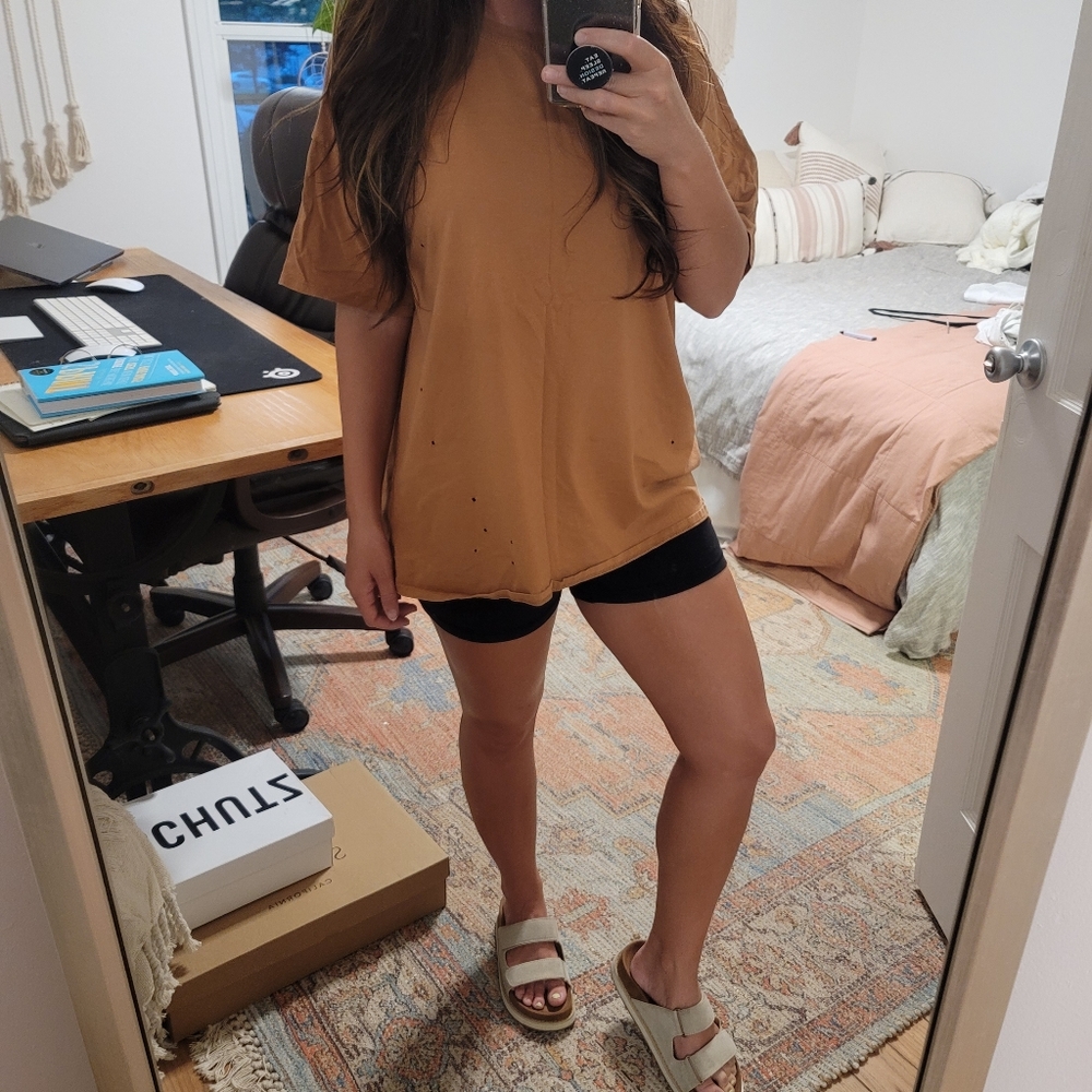 Vici Oversize Distressed Top